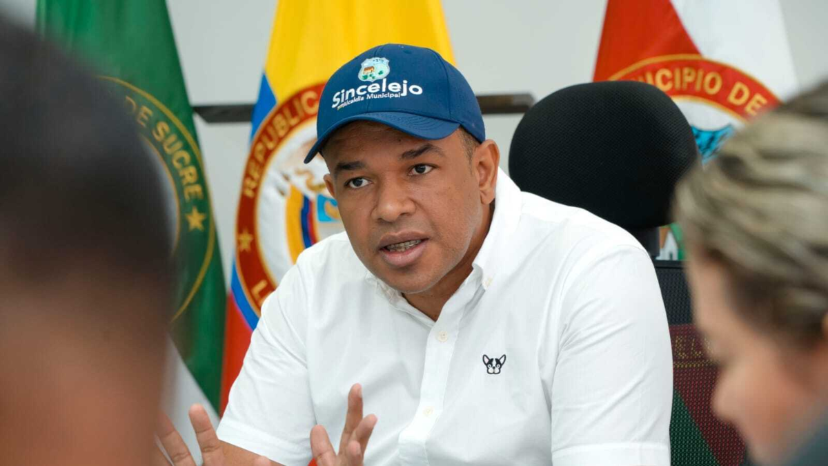 Yahir Acuña, alcalde de Sincelejo, se pronunció tras el anuncio de Estados Unidos de revocarle su visa y aseguró que va a 'solicitarla nuevamente'
