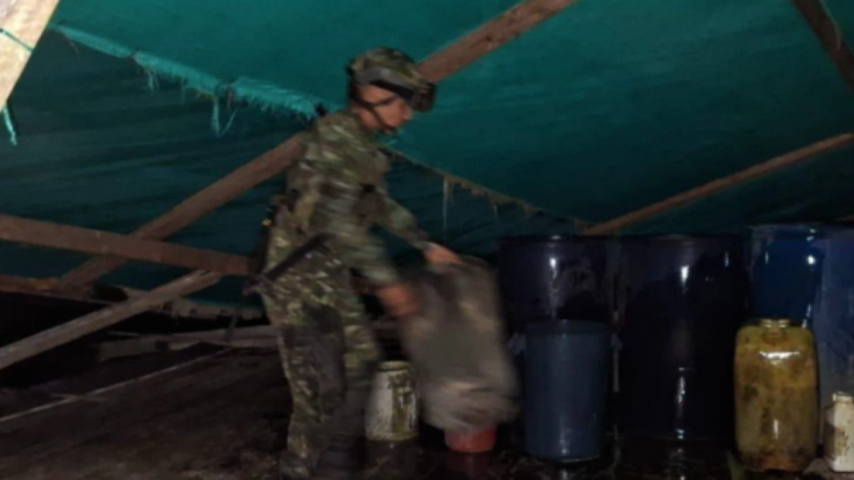Golpe a la estructura de la 'Segunda Marquetalia': Ejército Nacional destruyó tres laboratorios de pasta base de coca en Piamonte, Cauca