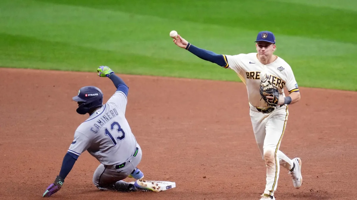 Milwaukee da el primer golpe ante los Rays en el inicio de la Serie Mundial